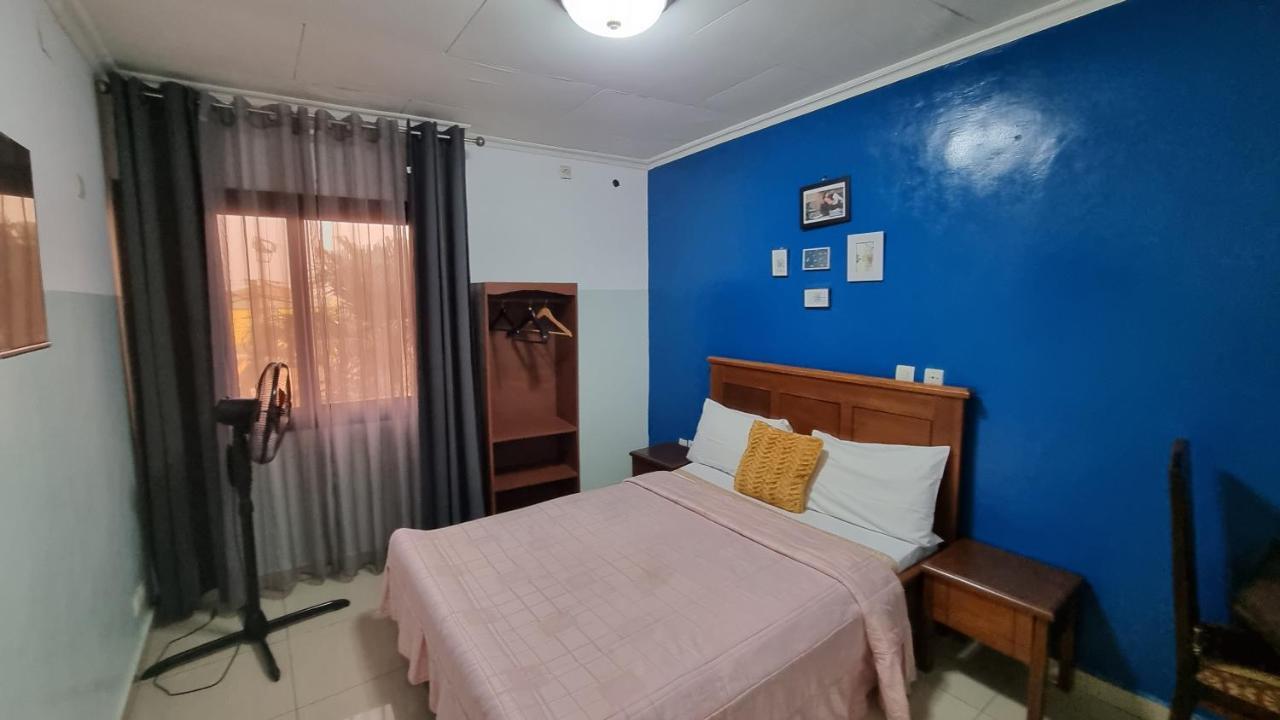 Yaoundé Appart Hotel Mireille מראה חיצוני תמונה