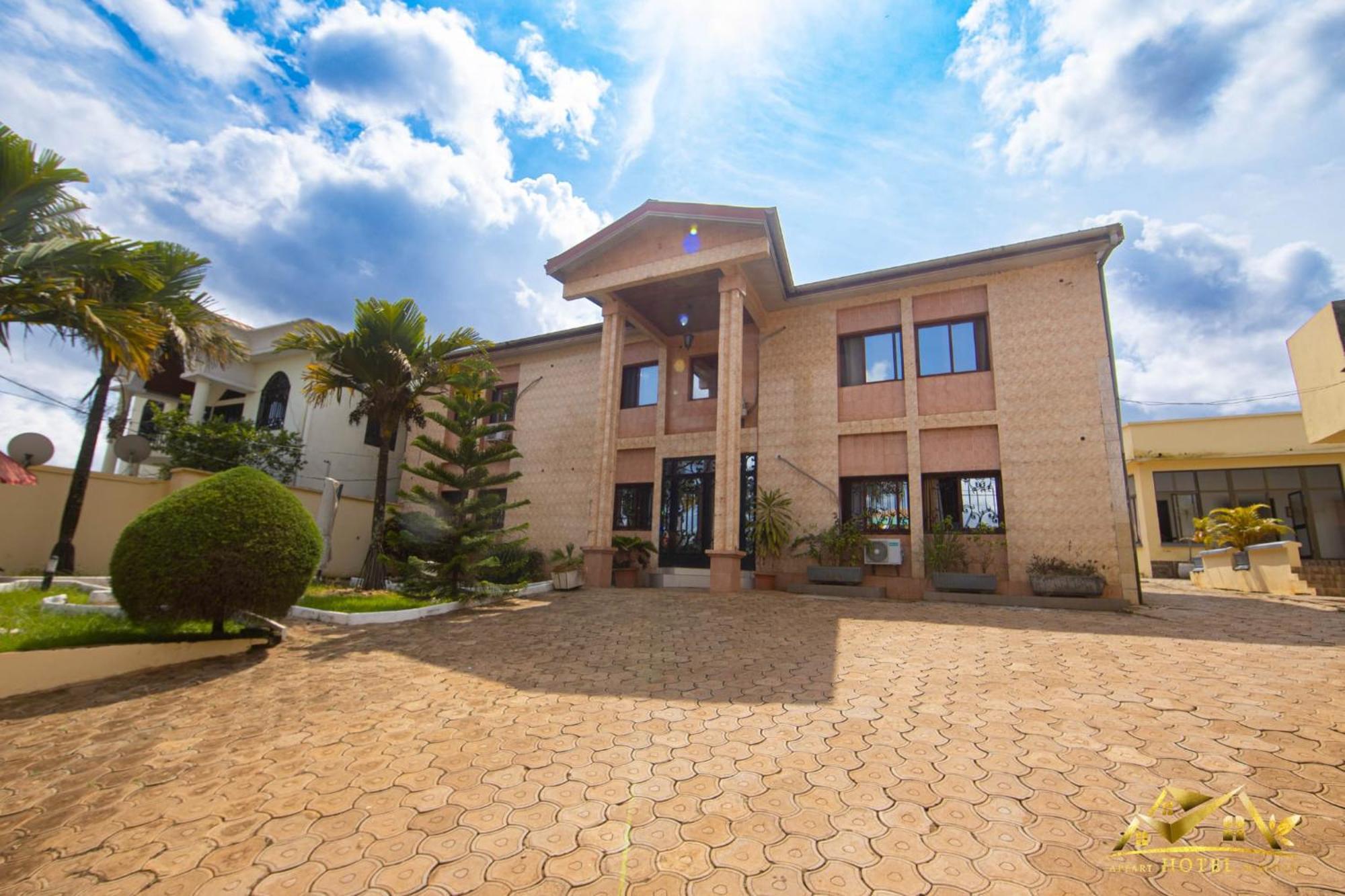 Yaoundé Appart Hotel Mireille מראה חיצוני תמונה