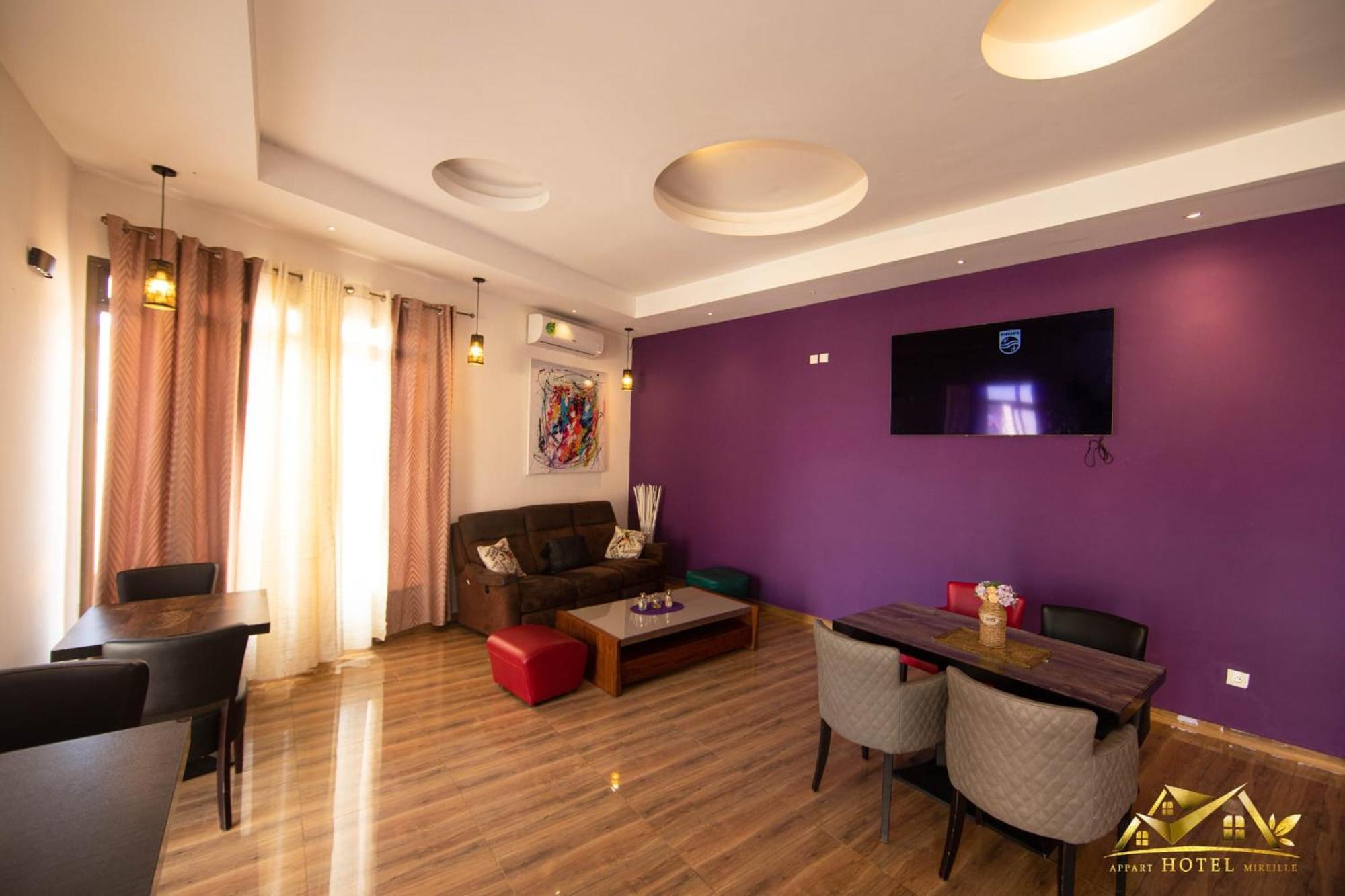 Yaoundé Appart Hotel Mireille מראה חיצוני תמונה