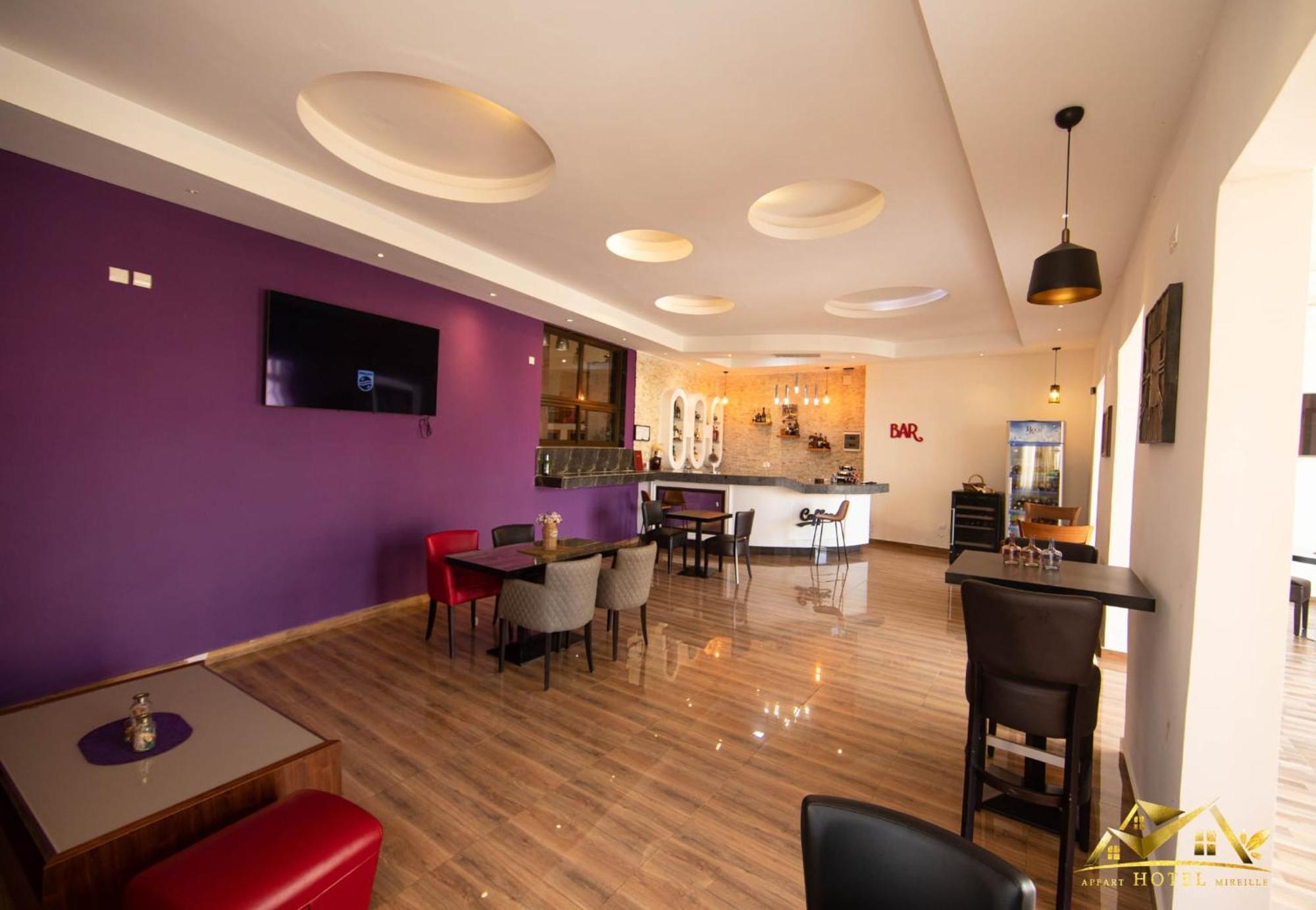 Yaoundé Appart Hotel Mireille מראה חיצוני תמונה