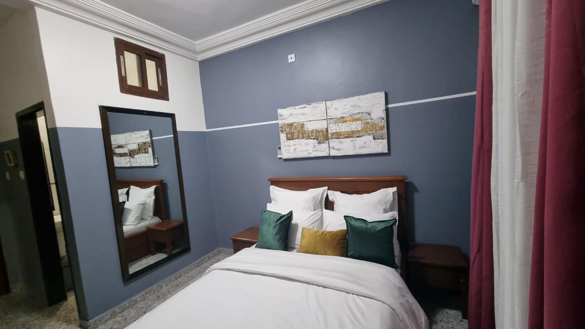 Yaoundé Appart Hotel Mireille מראה חיצוני תמונה