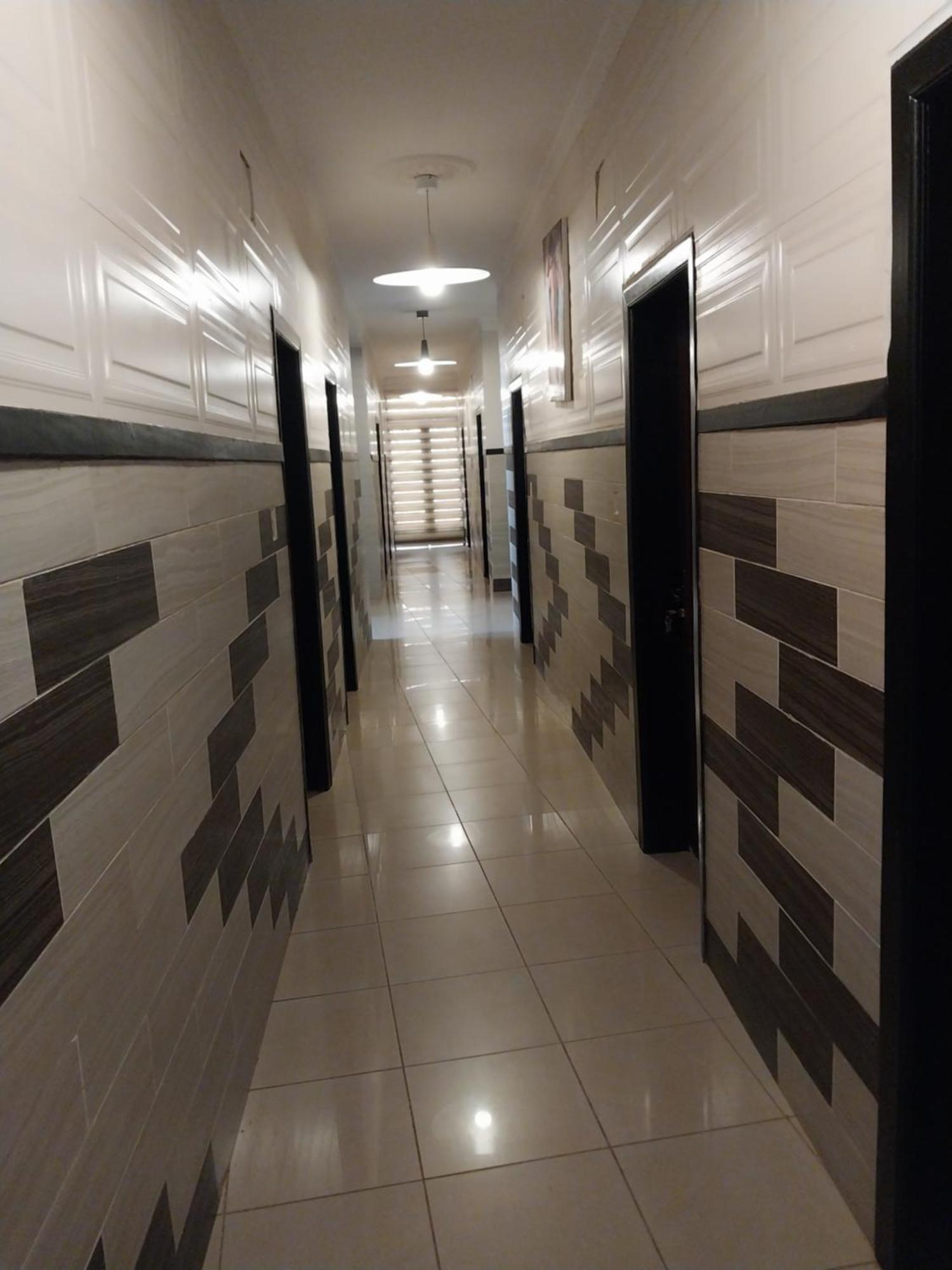 Yaoundé Appart Hotel Mireille מראה חיצוני תמונה